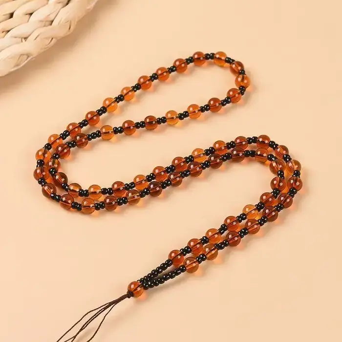 Collier en corde tressée artisanale avec perles de verre pour homme et femme occasions spéciales elegance moderne