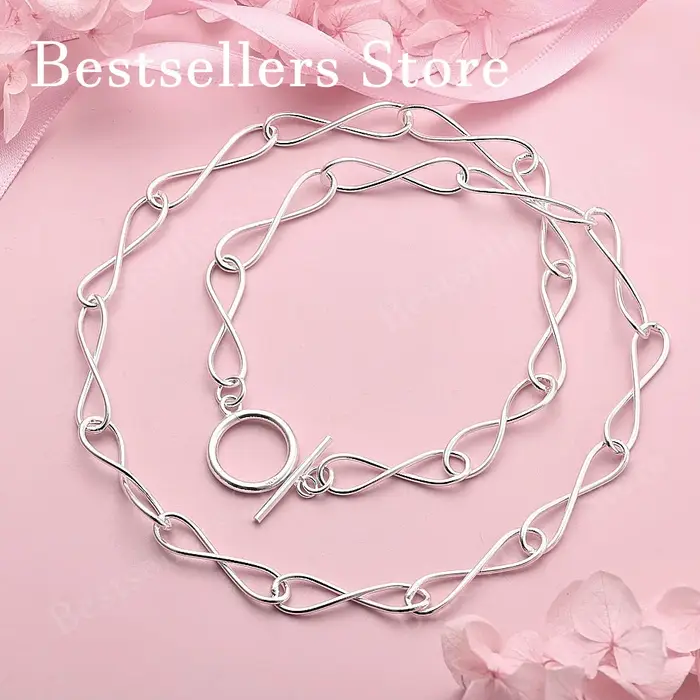 Collier en argent sterling 925 avec un simple symbole d'infini torsadé