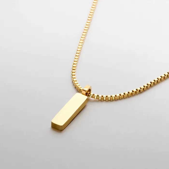 Pendentif en acier inoxydable style punk pour hommes avec chaîne dorée résistante à l'eau pour sorties et soirées