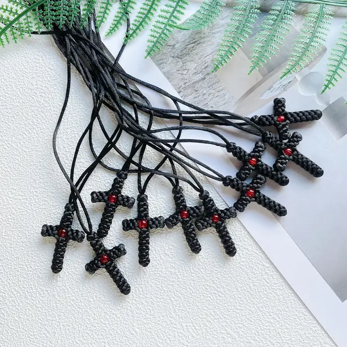 Ensemble de colliers croisés tissés à la main pour homme et femme bijou élégant pour anniversaire et célébrations religieuses