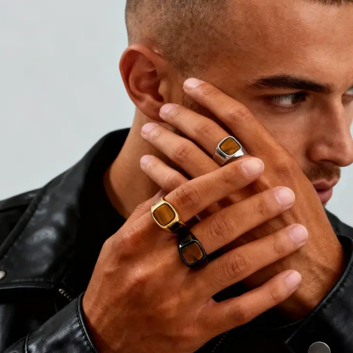 Bague signet en pierre œil de tigre pour homme