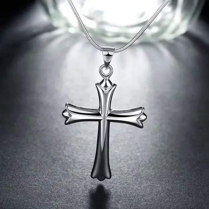 Collier en argent avec pendentif croix pour hommes et femmes