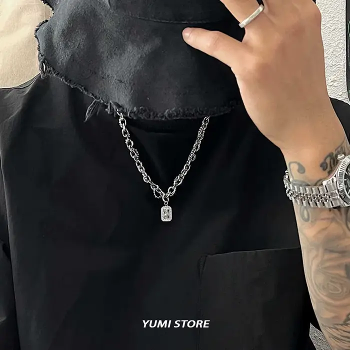 Collier pendentif bloc de zircone en acier titane pour homme et femme