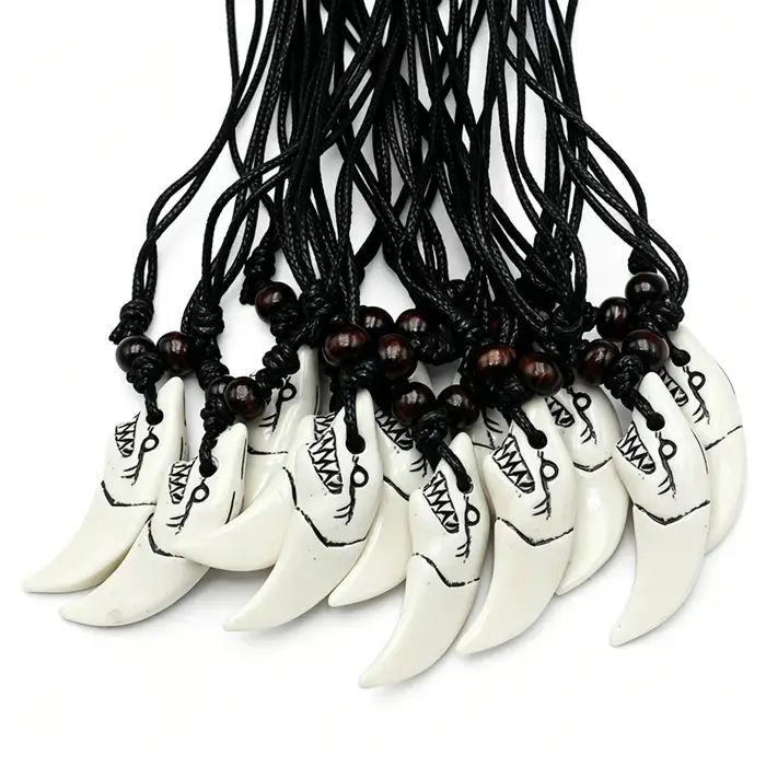 Collier pendentif en résine en forme de dent de requin pour hommes et femmes