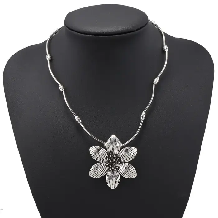 Seblasy Vintage bohème grande fleur déclaration colliers et pendentifs pour femmes bijoux accessoires Tibet couleur argent Bijuterias