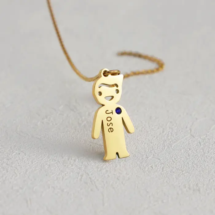 Collier personnalisé avec noms et dates pour la fête des mères bijou en acier inoxydable pour femmes occasions spéciales