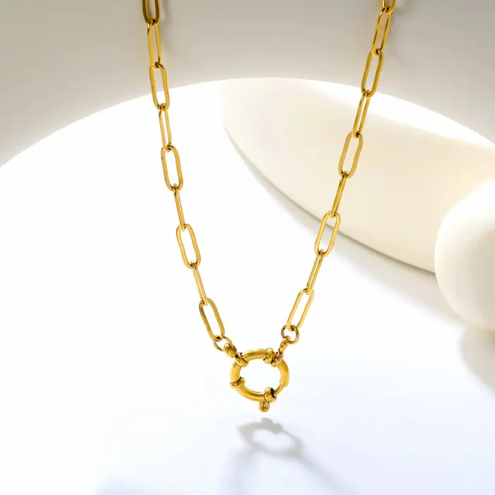 Nouveau Collier à fermoir marin