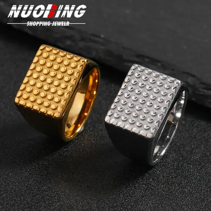 Bague chevalière minimaliste large et rectangulaire en acier inoxydable avec vis Punk Rock pour hommes occasions engagement et tenues quotidiennes