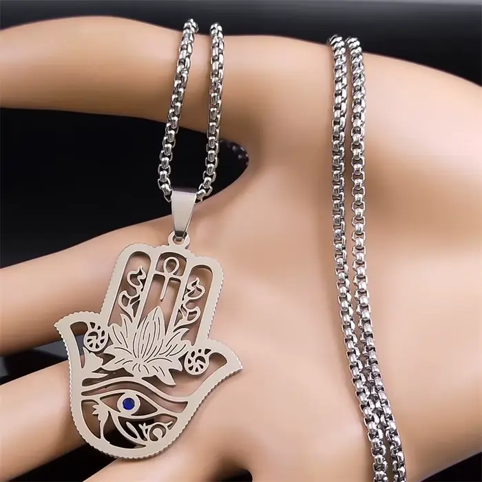 Collier Hamsa Main Ankh Lotus en acier inoxydable avec symboles égyptiens pour femmes et hommes pour occasions spéciales