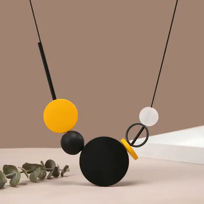 Collier pendentif en tranches rondes en bois noir naturel fait à la main pour femmes, colliers bavoir de déclaration, bijoux Vintage