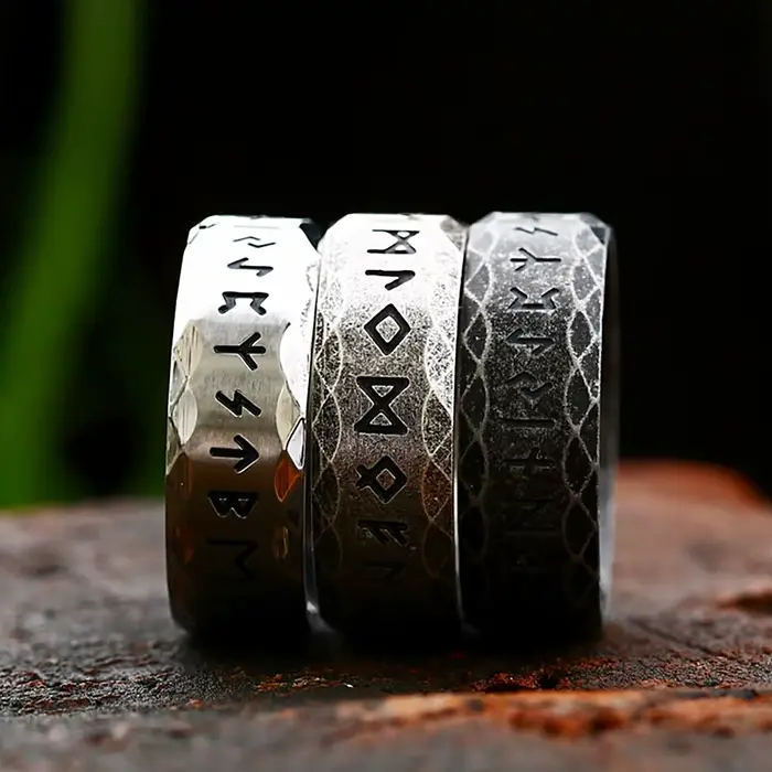 Bague Rune Viking Vintage en acier inoxydable, anneau nordique Odin pour hommes et femmes, bijou de couple à la mode, cadeau pour occasions spéciales