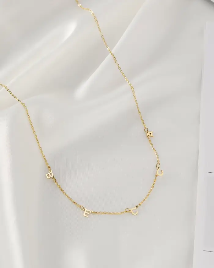 Collier personnalisé avec lettres avec nom, pendentif initiales en acier inoxydable, breloque, bijoux pour femmes, cadeau pour mère