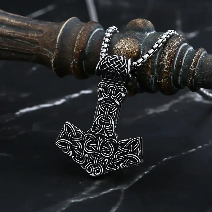 Collier pendentif Thor Viking en acier inoxydable 316L géométrique pour homme et femme couleur or style viking mode ajustable