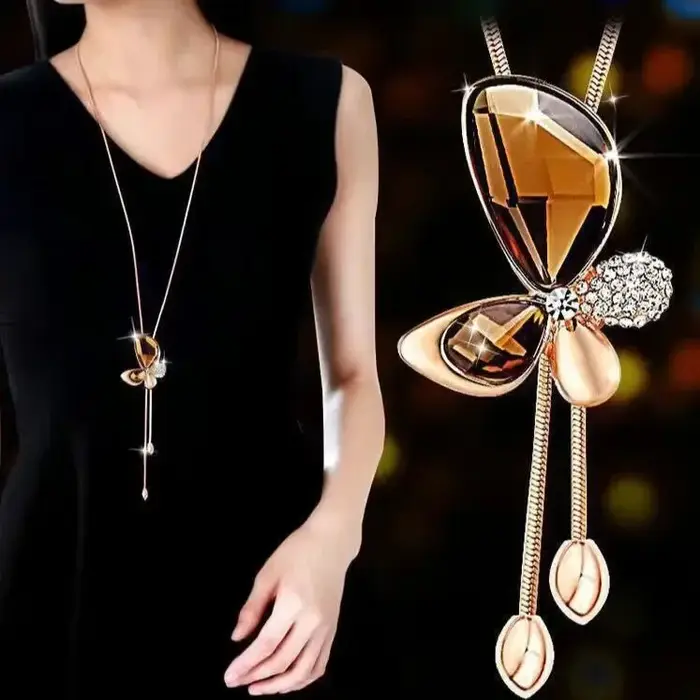 Collier Long avec pendentif papillon en cristal pour femmes