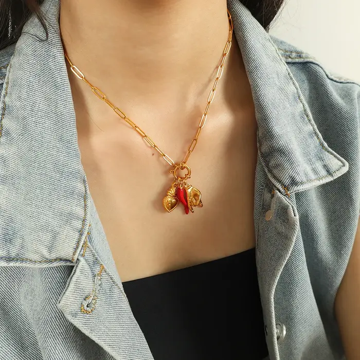 Collier pendentif piment rouge vintage plaqué or design unique collier de clavicule bijou unisexe pour hommes et femmes occasions spéciales