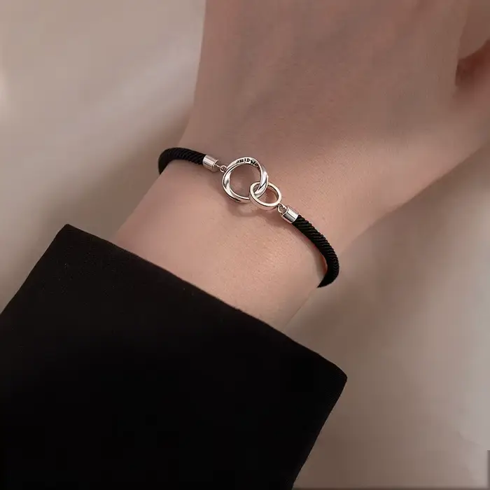 Bracelet de Couple Mobius en Argent Sterling 925 Chaîne Corde Fermoirs Mousquetons Occasions Spéciales Cadeau Saint Valentin