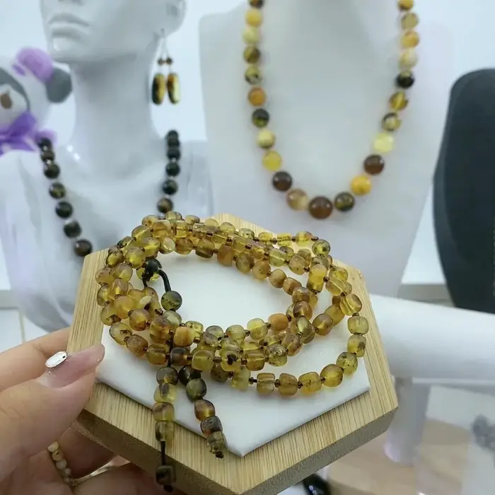 Collier de puissance en ambre de la Baltique naturel fait à la main style corde unisexe pour cadeau de mariage élégant