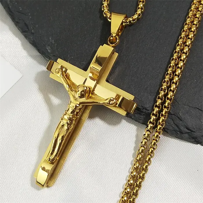 Collier pendentif Crucifix croix de jésus pour hommes