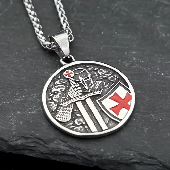 Vintage armure bouclier chevalier templier croix pendentif collier pour hommes en acier inoxydable mode Punk amulette bijoux cadeau livraison directe