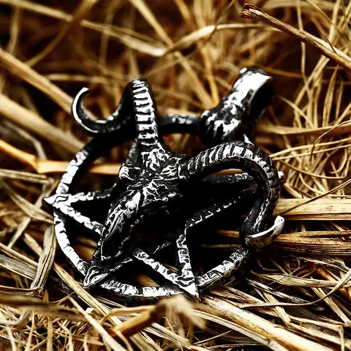 Pendentif Crâne de Chèvre Gothique en Acier Inoxydable Pour Hommes Femmes Occasions Spéciales Collier Mode Vintage