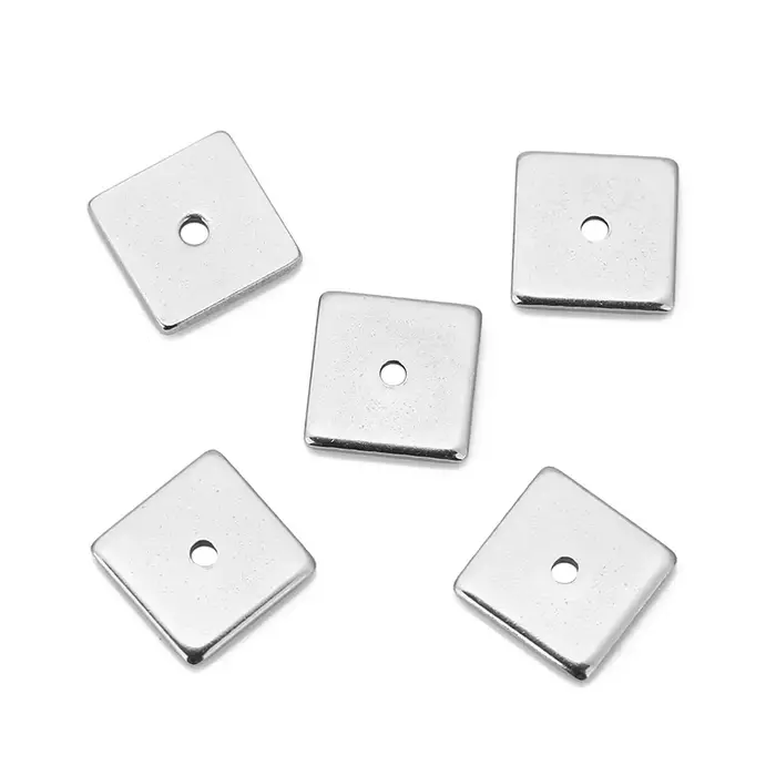 50pcs 4/5/6/8mm or acier inoxydable carré plat entretoise perles perles en vrac pour bracelets à bri