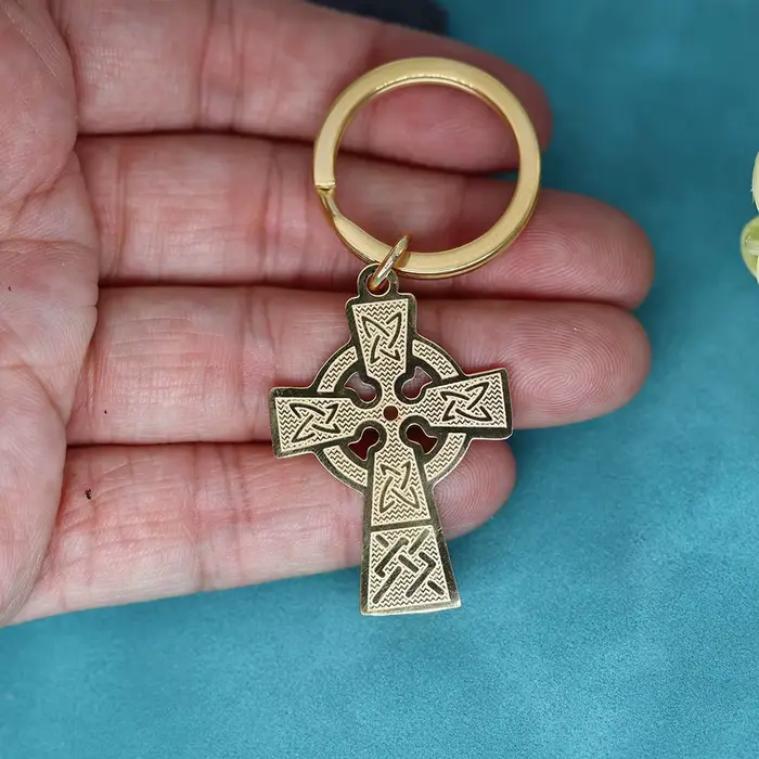 Porte-clés Vintage Viking croix celtique Talisman, pendentif pour hommes et femmes, couleur or, amulette en acier inoxydable, bijoux Punk