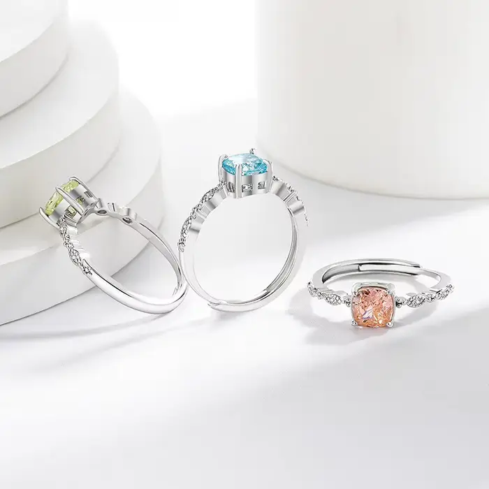Bague en argent 925 avec motif floral glacé, taille carrée, incrustée de diamants à haute teneur en carbone, bijoux de mode pour femme