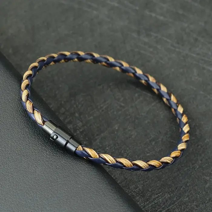 Nouveaux hommes Bracelet en cuir Double sécurité aimant boucle à la main tressé Bracelet Bracelet ac