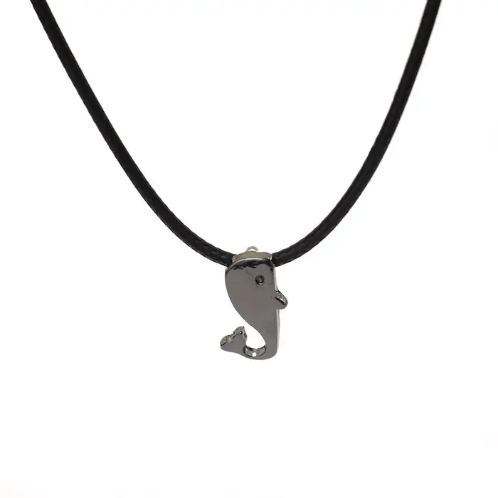 Collier élégant en forme de baleine de requin Manta pour hommes