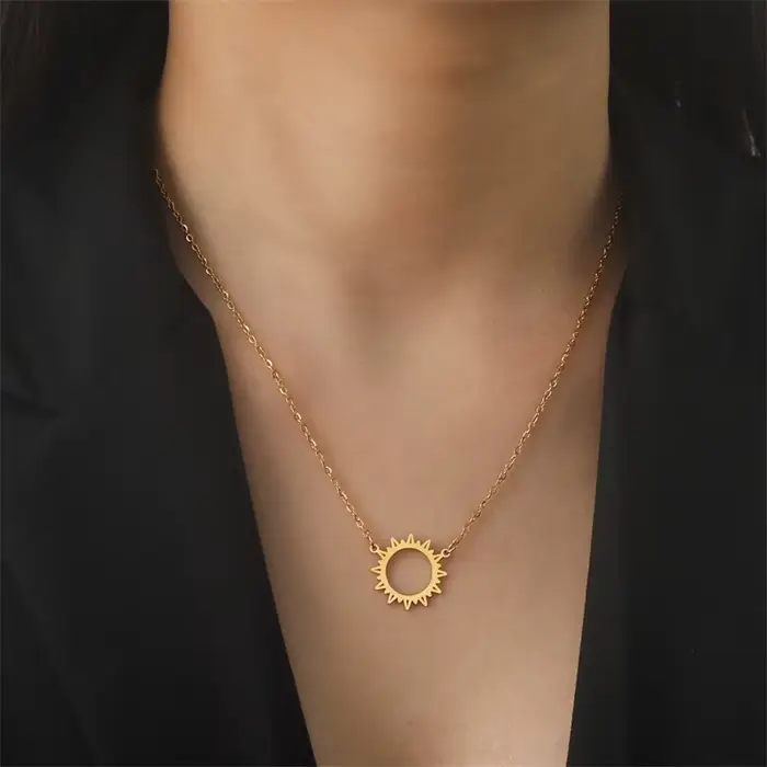 Wald Eavan-Collier en Acier Inoxydable Plaqué Ethnique pour Femme, Pendentif Totem du Soleil, Charme de la raq, ixd'Anniversaire, Bijoux Fantaisie, Cadeaux